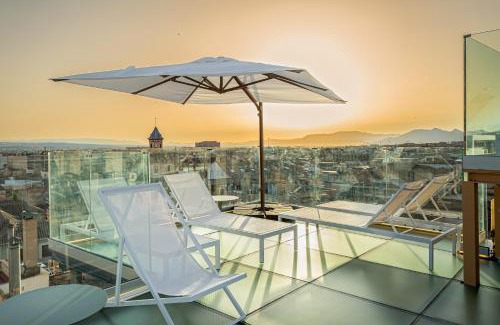 Granada City Center Hotel | Room Mate Leo, Granada