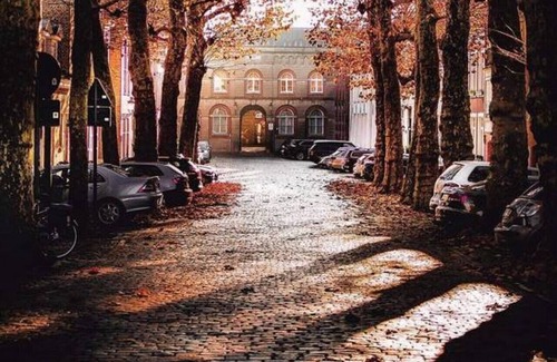 Historical Center Bruges House | ROOM N°4 - Bruges City Center Suite Stays