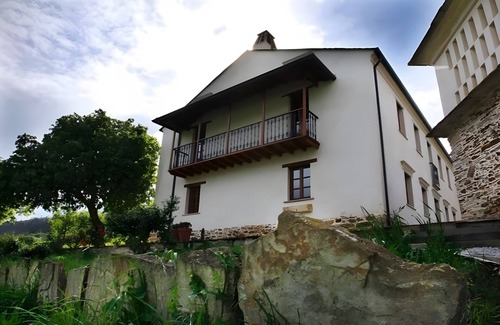 Mondonedo Apartment | Room O Pozo with Mountain Views, Shared Terrace and Wi-Fi