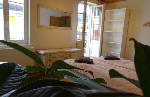 Gersau House | Room-organic BnB Froschkönig "dorfplatz"