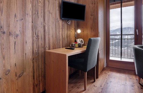 Sluderno Apartment | Room 'Ortlersuite Zi 4' with Mountain View, Shared Garden and Balcony