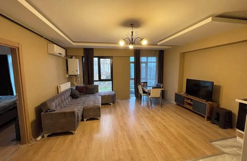 Esenyurt House | Room & Salon with Garden & Swimming Pool