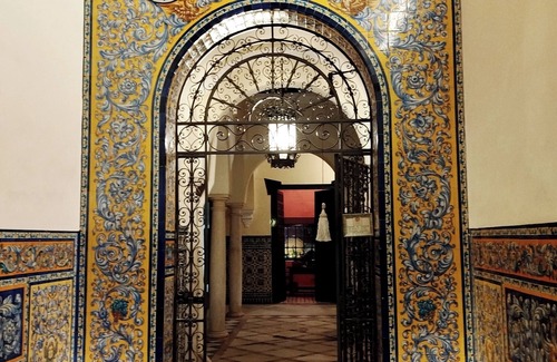 Ecija Apartment | Room SANTIAGO-SAN PABLO in a Palace House