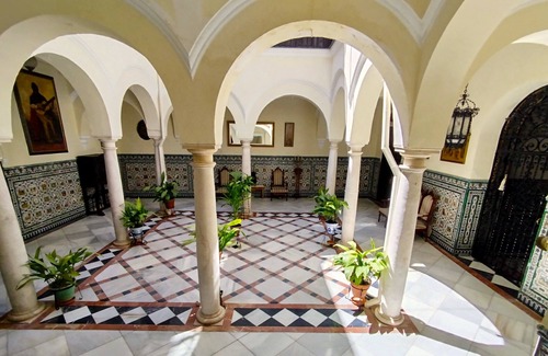 Ecija Apartment | Room SANTIAGO-SAN PABLO in a Palace House