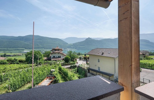 Sankt Josef Am See Apartment | Room 'Seaberhof 6' with Lake View, Shared Pool and Wi-Fi
