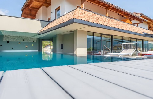 Sankt Josef Am See Apartment | Room 'Seaberhof 6' with Lake View, Shared Pool and Wi-Fi