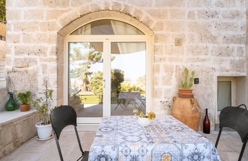 Otranto Apartment | Room 'Sole - 3' with Sea View, Wi-Fi and Air Conditioning