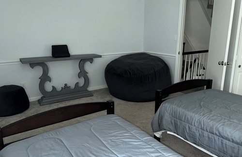 Niceville House | Room @ The Big Red House