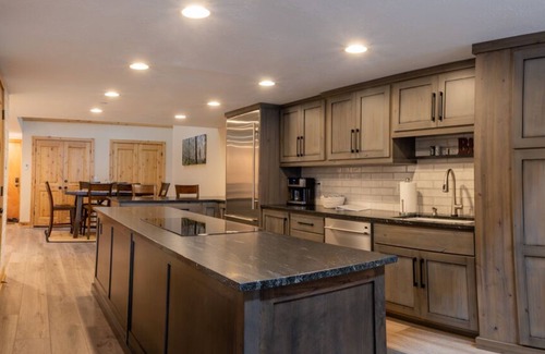 North Park City House | Room to stretch out and relax in old town Park City, walk to Park City Resort