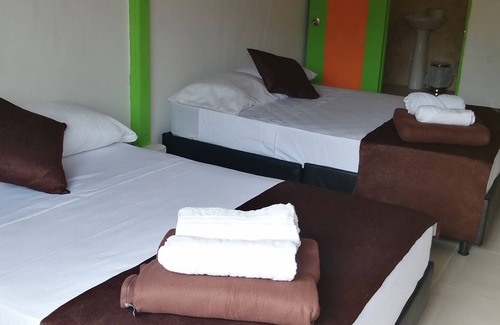 Pereira House | Room with 2 double beds. Number 4.