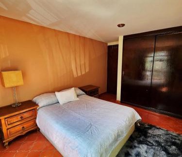 Guanajuato House | Room with Parking near the Center