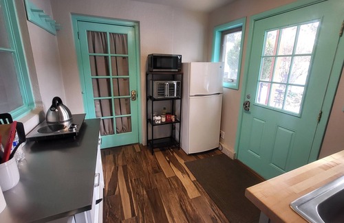 Bellingham Apartment | Room with private entrance, WiFi and AC in lovely Bellingham