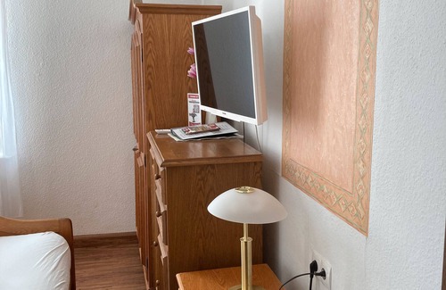 Rheinsberg House | Room 'Zi 7' with Shared Garden and Wi-Fi