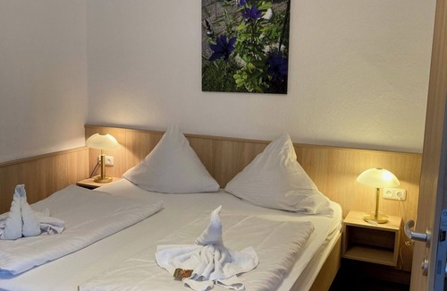 Rheinsberg House | Room 'Zi 8' with Shared Garden and Wi-Fi