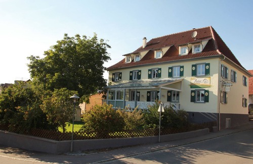 Ebenweiler Apartment | Room 'Zimmer 10' with Shared Terrace, Shared Garden and Wi-Fi