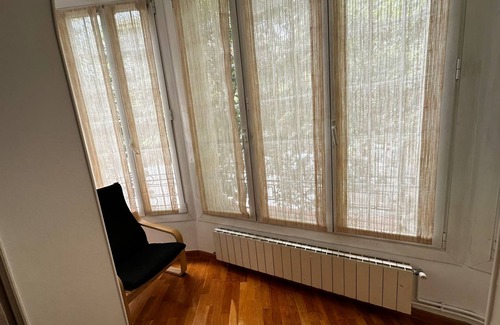 Esquerra de l'Eixample Apartment | Rooms Calabria