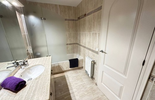 Esquerra de l'Eixample Apartment | Rooms Calabria