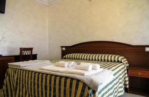 Monte Sant'Angelo House | Rooms Dimora Arco - Affitti Brevi Italia
