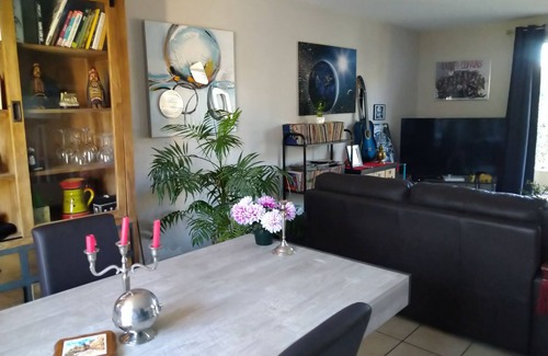 Carcassonne Bed & Breakfast | Rooms in house, swimming pool in residence