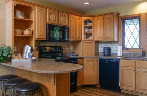 Clymer Condo | Roomy Beautiful Golf/Ski Condo