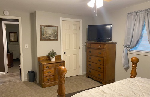 State Road House | Roomy Bungalow in Yadkin Valley Wine Country