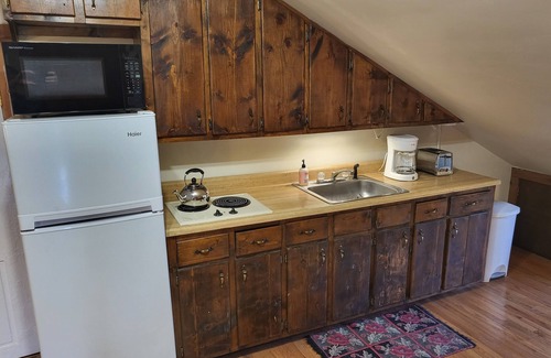 Ballenger Creek Other | Roomy & Comfy Farmer's Suite in the Manor House!