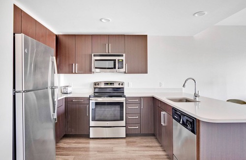 East Cambridge Apartment | Roomy East Cambridge 1BR w/Gym & W/D, near Lechmere Stn, by Blueground