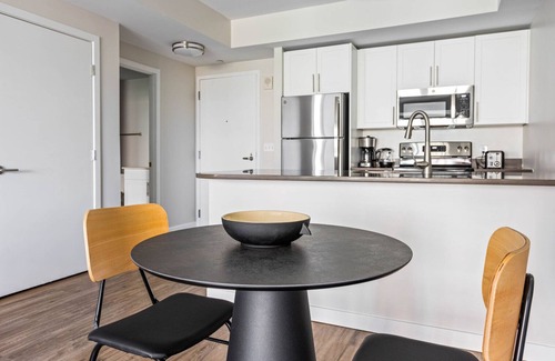 East Cambridge Apartment | Roomy East Cambridge 1BR w/W/D, Gym & Roof nr Kendall Sq, by Blueground