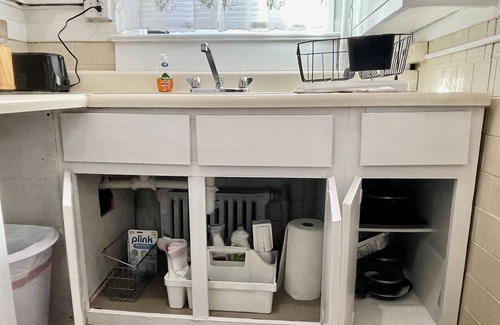Northside Apartment | Roomy Efficiency for Traveling Professional near Parkview Hospital