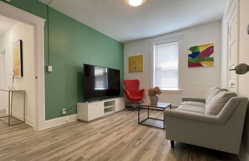 Port Chester Apartment | Roomy Entire 2 Bed-room Apartment ~ 1 min to Train for NYC