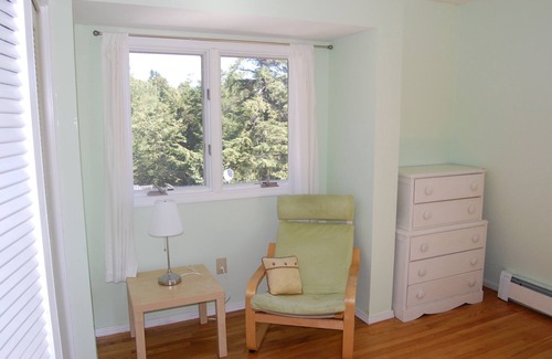 Roscoe House | Roomy Lakeside Home With Great Views And Minutes From Trout Town USA (Roscoe)