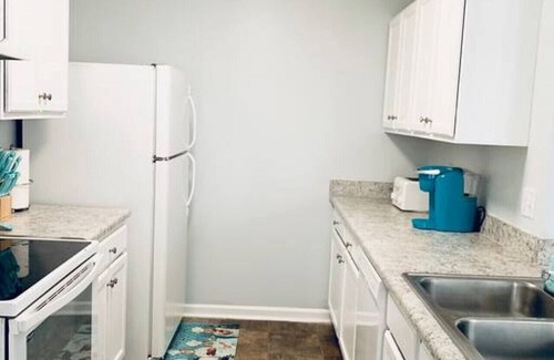 Belmont House | Roomy Lithonia Townhome Near Arabia Mountain Nat’l Heritage Area with Backyard!