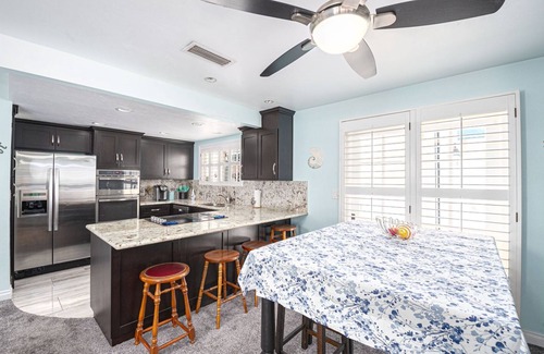 West Newport Condo | Roomy Vacation Home Steps from the Beach | Large Patio w/Firepit and Ocean Views | Walk to it All!