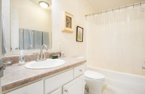 Tarpley House | Roost House at Kingfisher Ranch