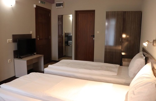 Plovdiv Old Town Hotel | Roots Hotel & Wine Bar