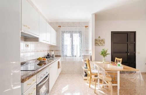 Caleta de Famara Apartment | Roque del Oeste, 2A, next to the sea