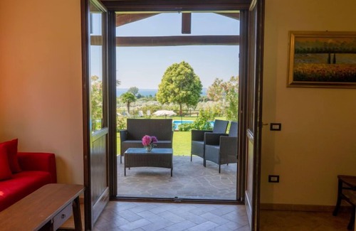 Bolsena House | Rosa Tea by Interhome