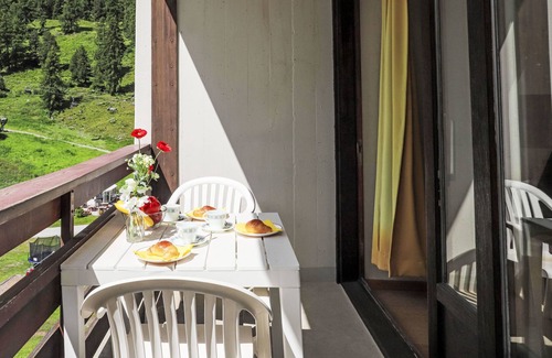 Noveli Apartment | Rosablanche C53 by Interhome