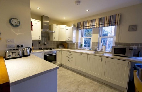 Mortehoe Apartment | Rosalie, a 2 bedroom apartment near the beach at Woolacombe