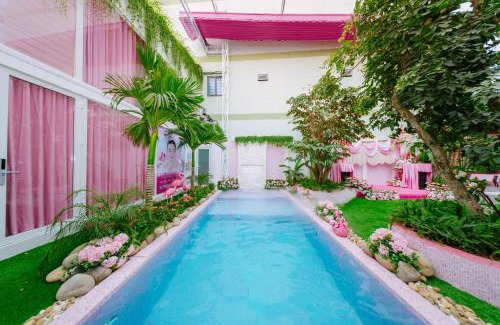 District 12 Hotel | ROSAMEL VILLA - q12