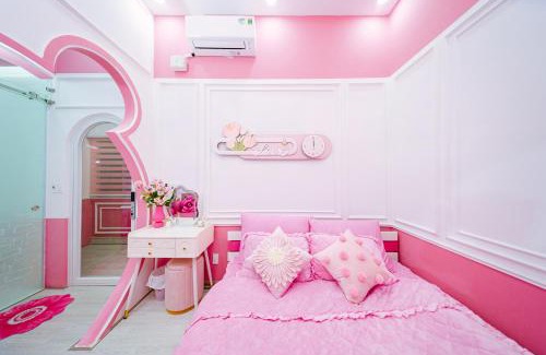 District 12 Hotel | Rosamel VILLA