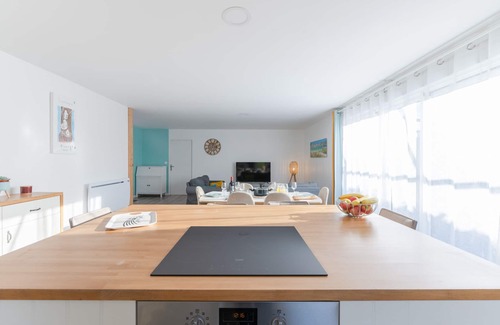 Ploudalmezeau Apartment | ROSCAROC ENEZ HIR - Charming T4 near to the beach