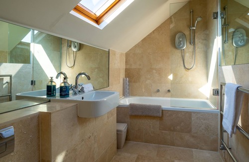 Penrith Other | Rose Barn - Barn coversion with enclosed garden, BBQ & Hot Tub