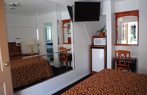 Eagle Rock Hotel | Rose Bowl Motel