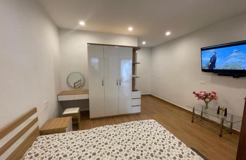Hanoi Apartment | Rose by the Lake 2