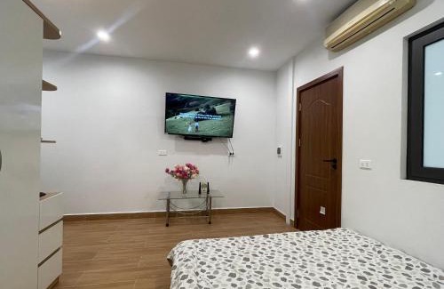 Hanoi Apartment | Rose by the Lake 2