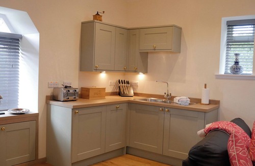 Pittenweem Cottage | Rose Cottage, 2 Bedrooms with Hot Tub