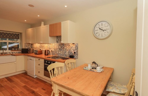 King's Meaburn House | ROSE COTTAGE, pet friendly, with open fire in Appleby-In-Westmorland