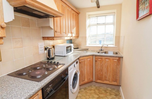 Akeld Cottage | ROSE COTTAGE, pet friendly, with a garden in Wooler
