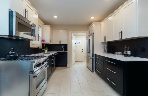 Walla Walla House | Rose Street Retreat- 2 blocks from downtown- Dog Friendly
